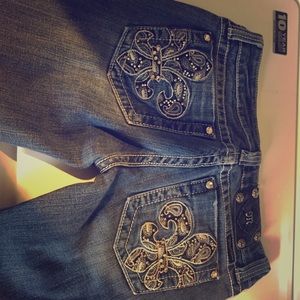 Size 27 miss me jeans
